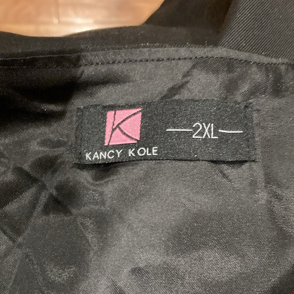 Kancy Kole NWOT woman’s vest - Picture 6 of 7